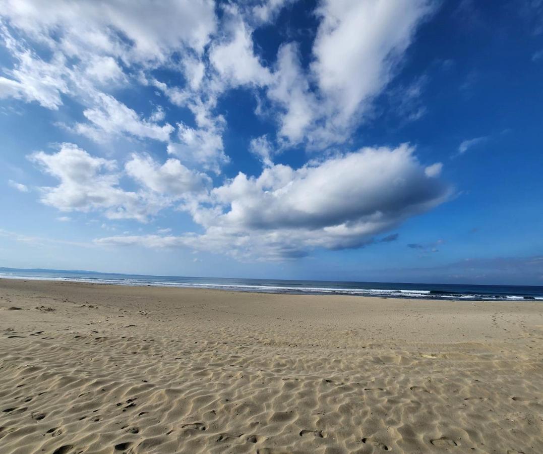Costa Celine Beach Resort Kinablangan Экстерьер фото